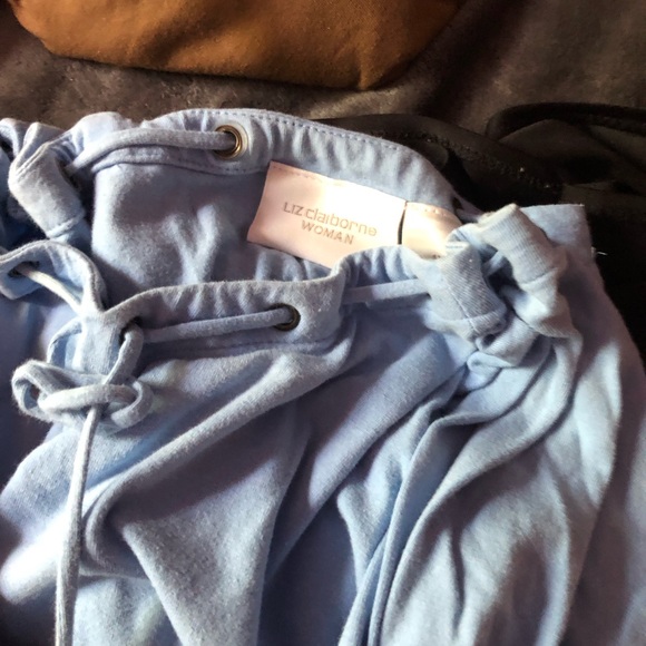 Lot of five women’s extra large shirts - Picture 3 of 6